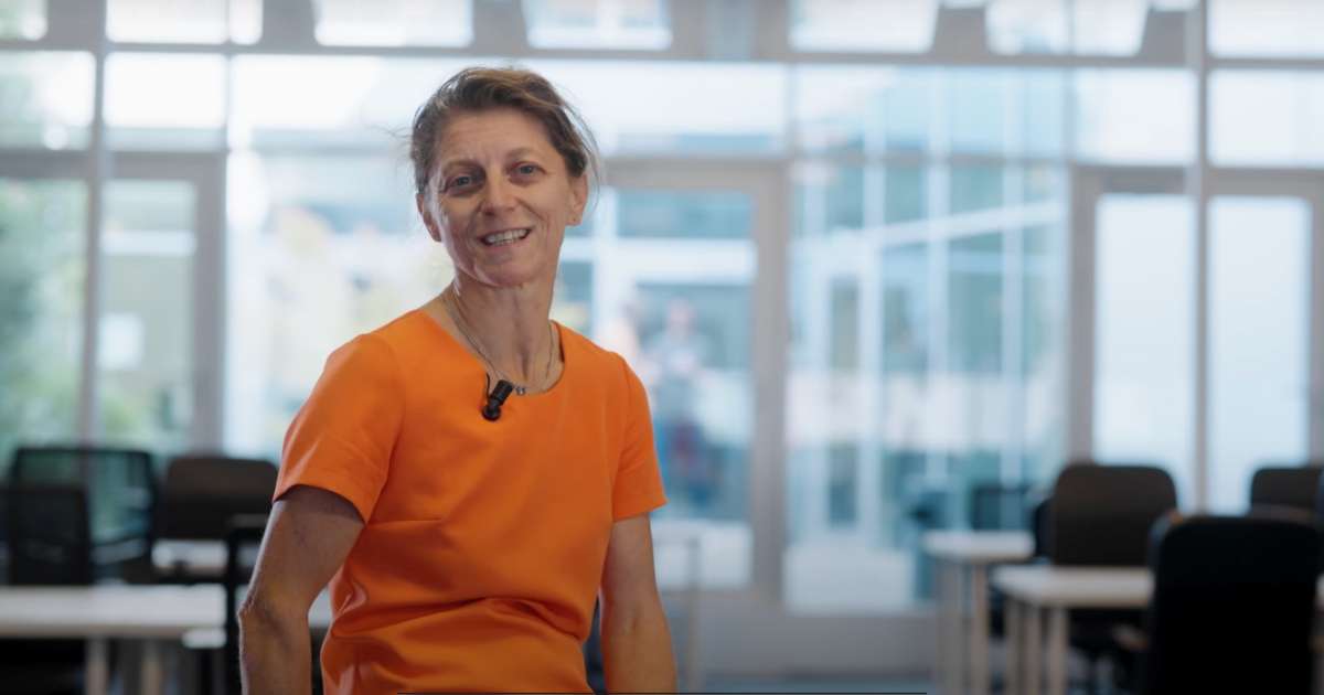Reconversion professionnelle : le témoignage d&rsquo;Isabelle Dauchel, de gestionnaire de paie à data analyst