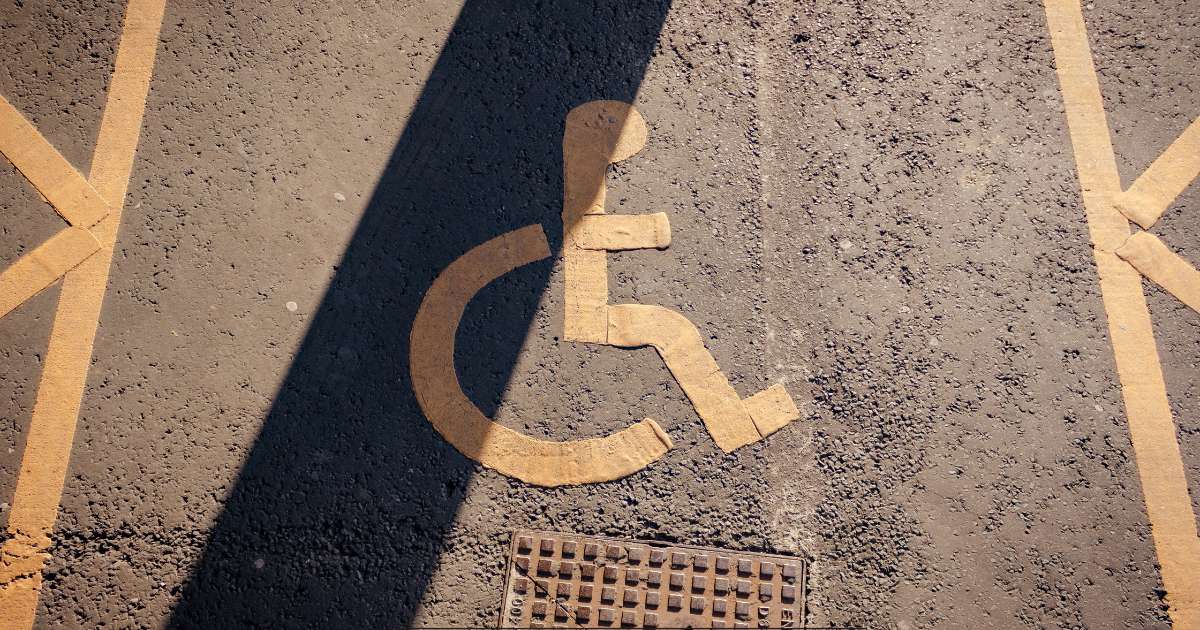 L’obligation de l’employeur de fournir un fauteuil adapté à un salarié handicapé