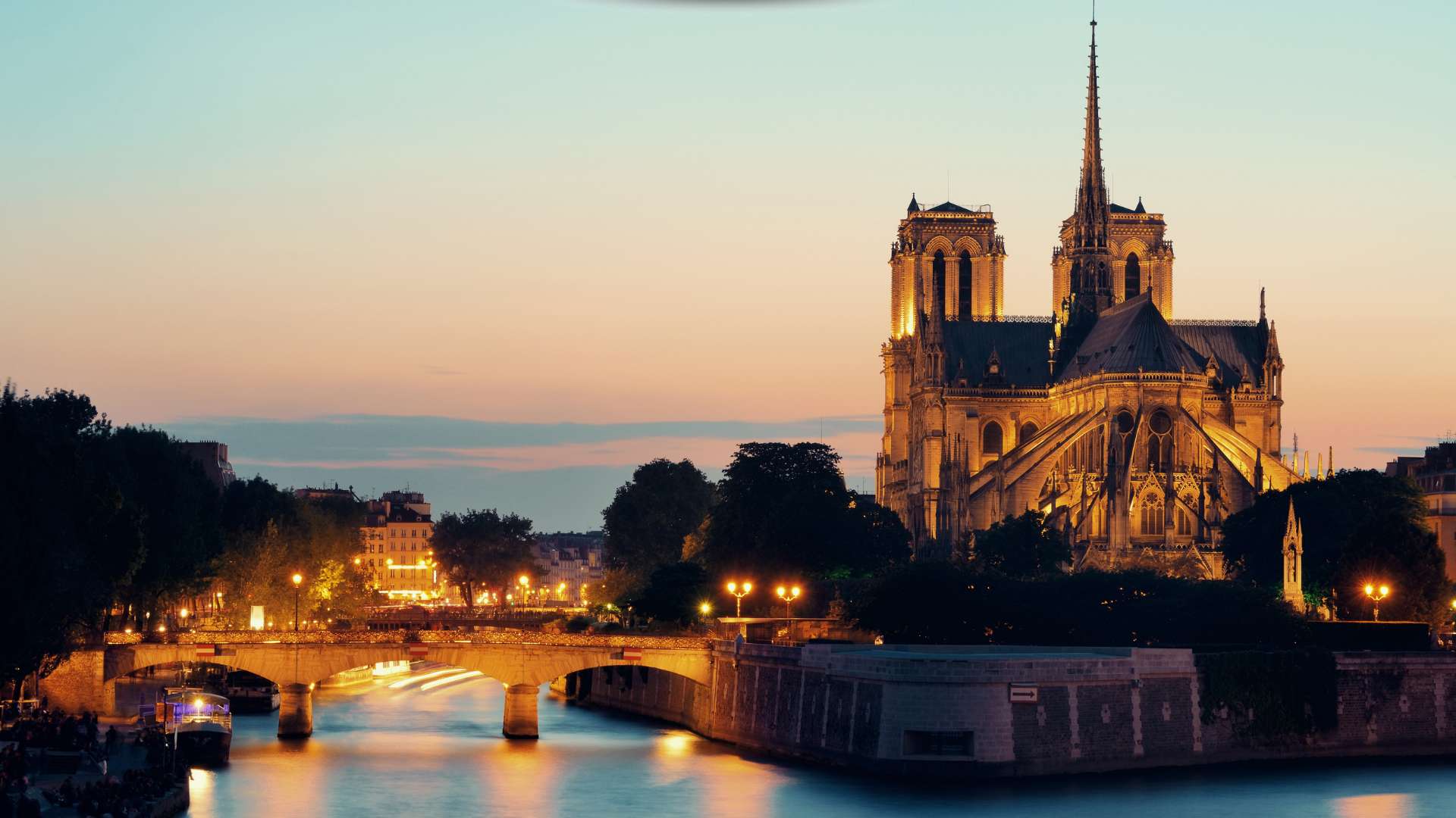 Notre-Dame de Paris : la France des savoir-faire se révèle à travers une cartographie inédite