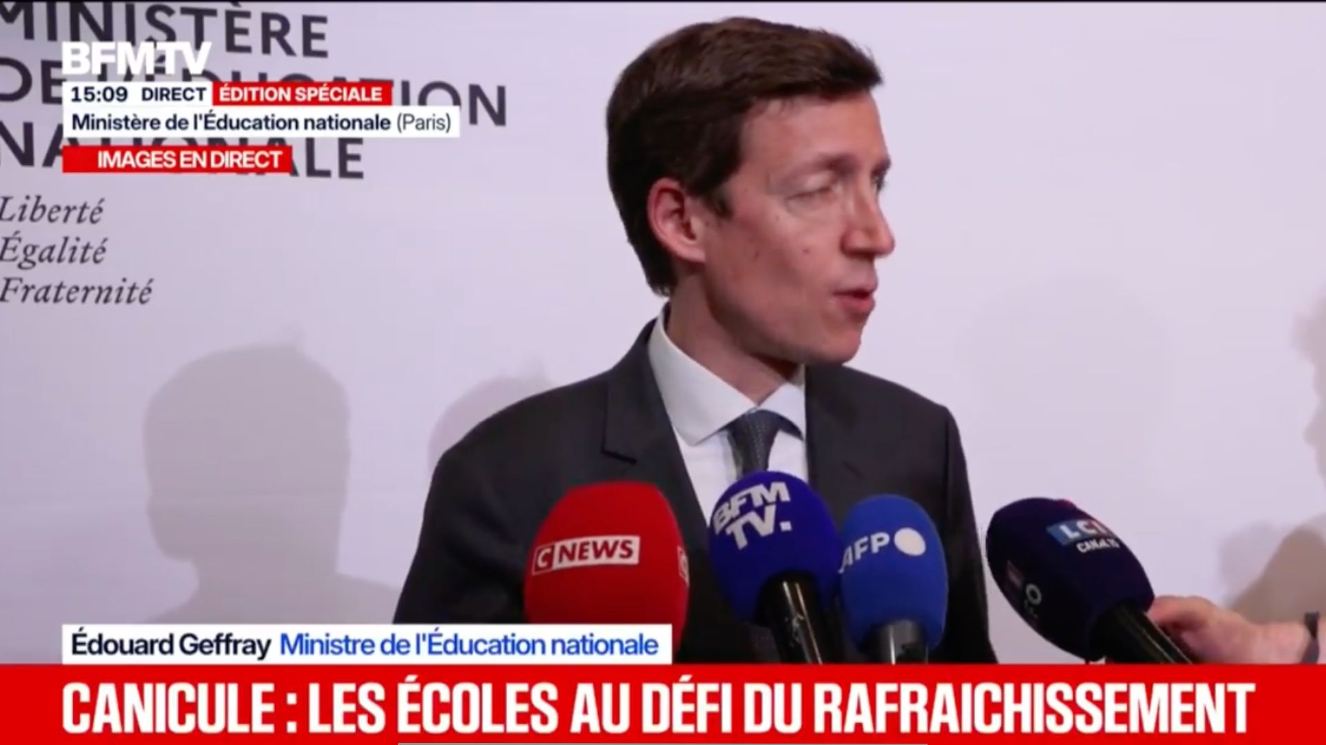 1.352 établissements fermés à cause de la canicule : les parents salariés toujours sans solution