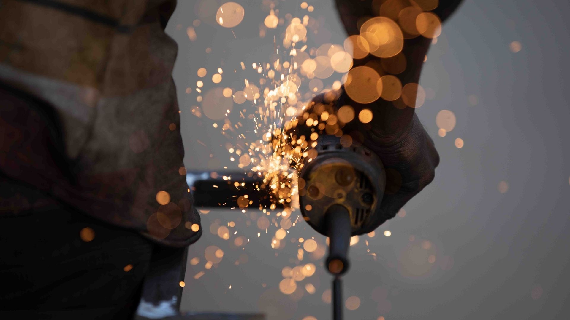 Accidents du travail : le gouvernement veut réduire les indemnités et faire davantage payer les employeurs
