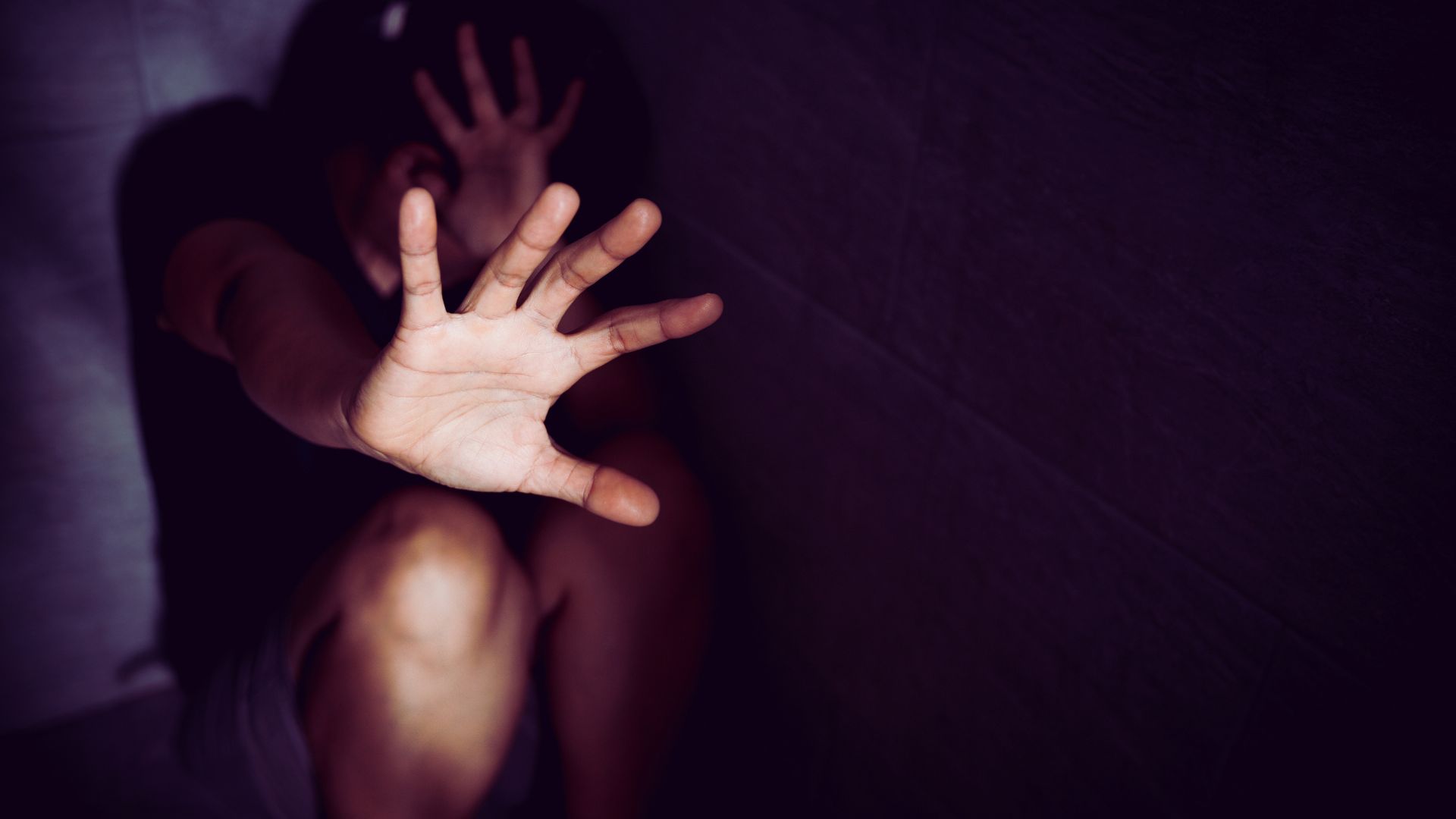 Violences sexistes et sexuelles : congé de dix jours, prévention… ce que prévoit le texte pour les employeurs